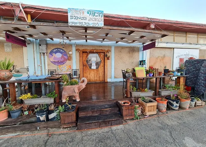 Mitzpe Ramon Hostels