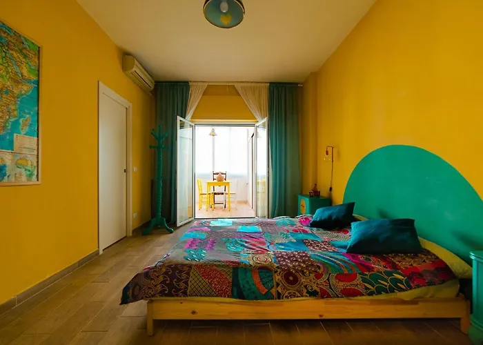 Bari Hostels