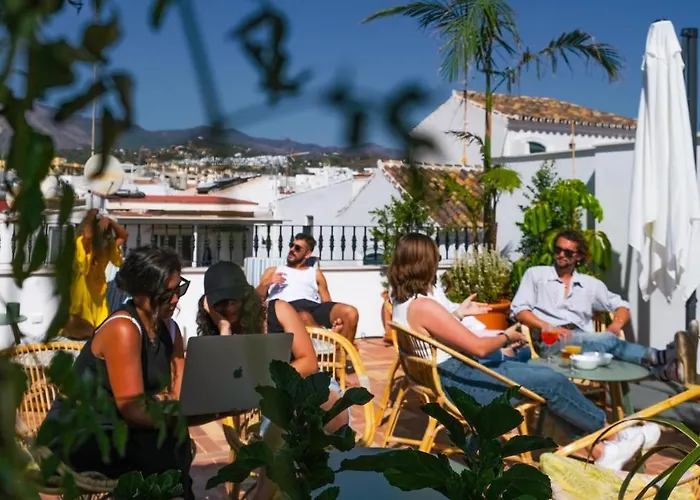 Estepona Hostels