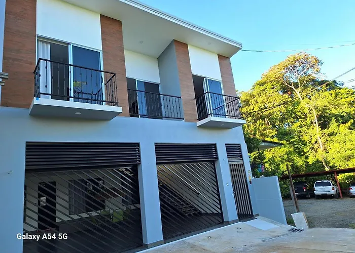 San Isidro De El General Hostels