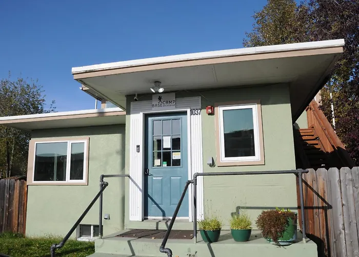 Girdwood Hostels