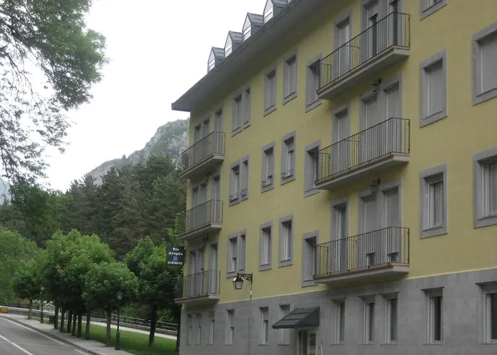 Canfranc Hostels