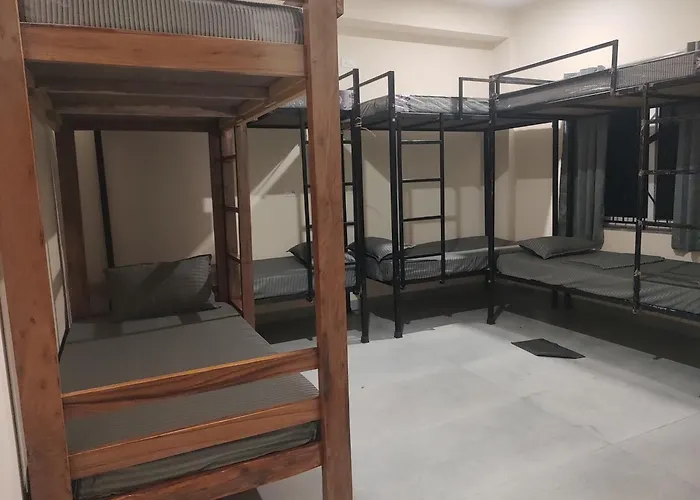 Puri Hostels