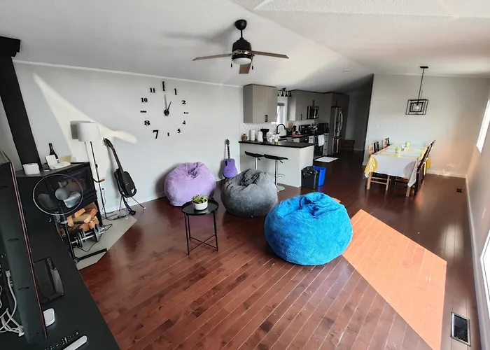 Yellowknife Hostels