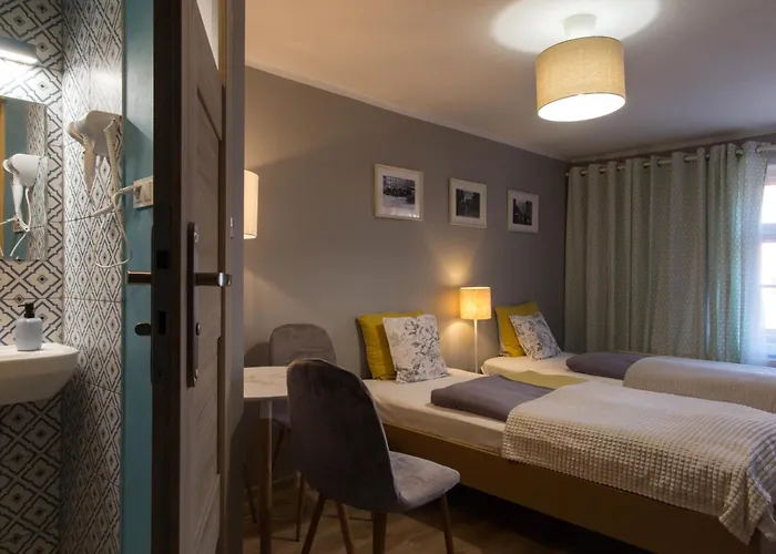 Jelenia Gora Hostels