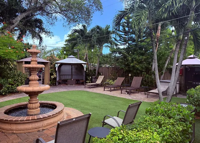 West Palm Beach Hostels