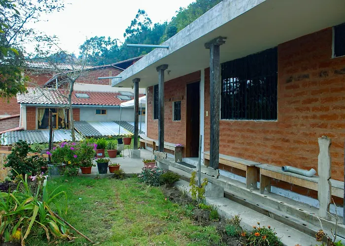 Chugchilan Hostels