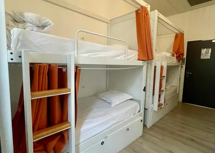 Carcassonne Hostels