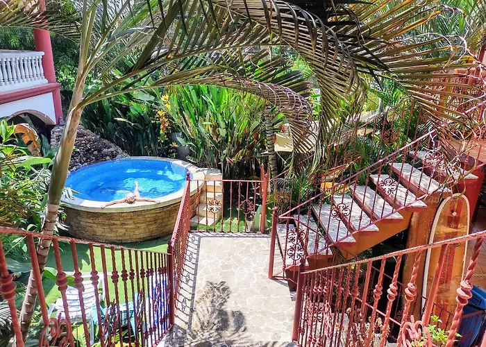 Dominical Hostels