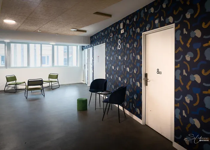Nantes Hostels