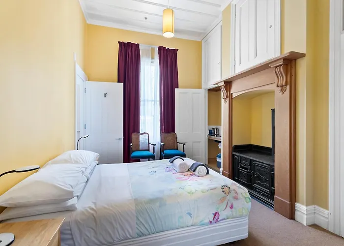 Waiheke Island Hostels