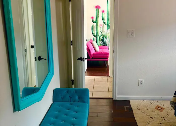 Phoenix Hostels