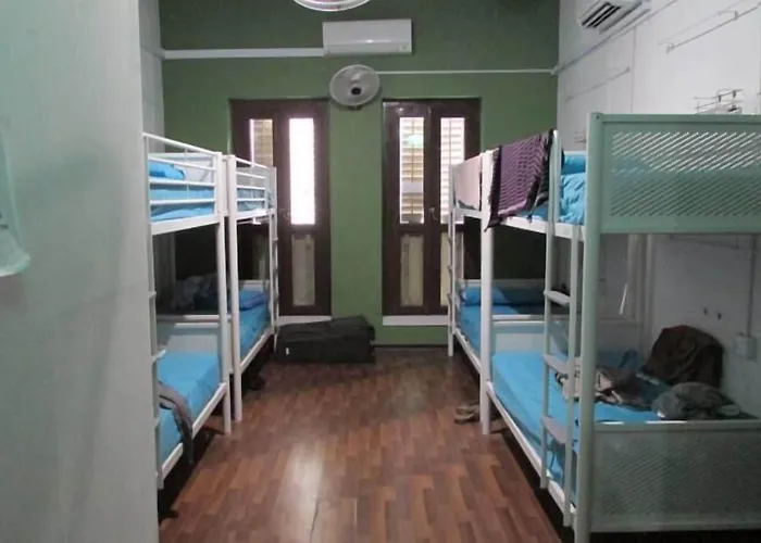 Singapore Hostels