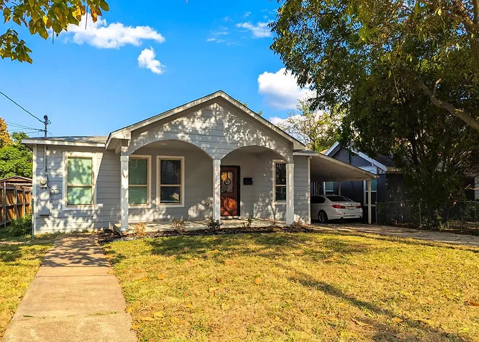 Fort Worth Hostels