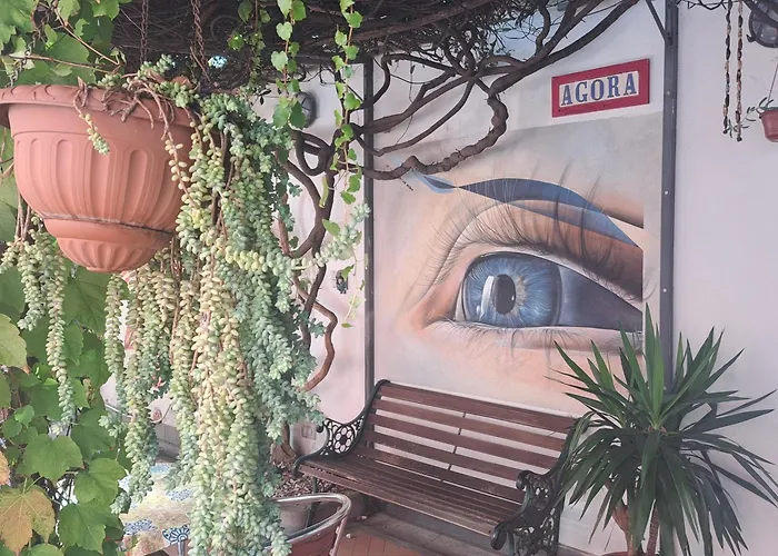 Pompei Hostels