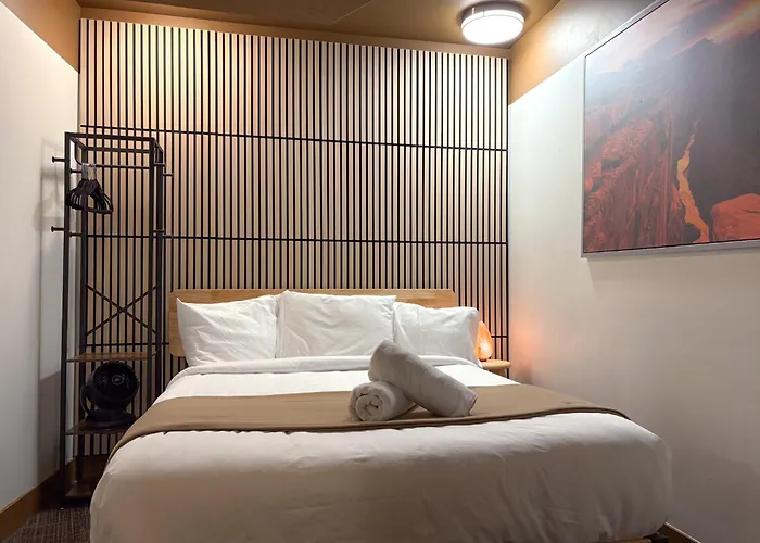 Park City Hostels