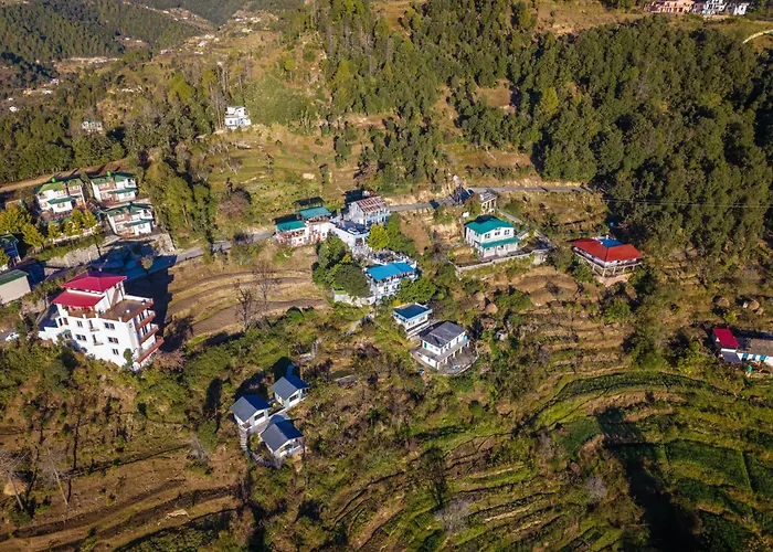 Mukteshwar Hostels