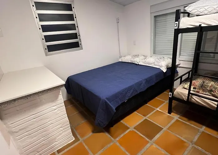 Palhoca Hostels