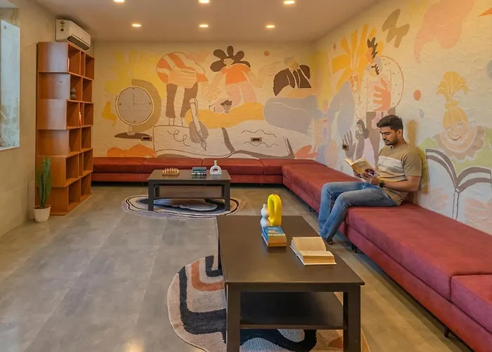 Lonavala Hostels