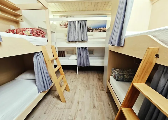 Positano Hostels