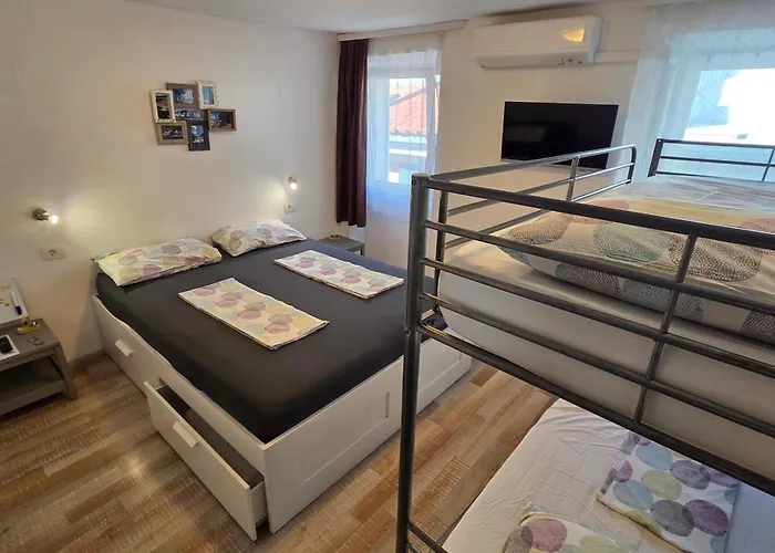 Piran Hostels