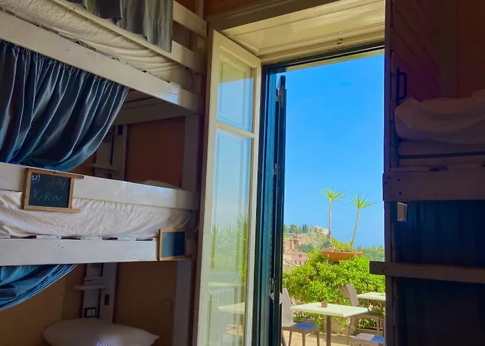 Taormina Hostels