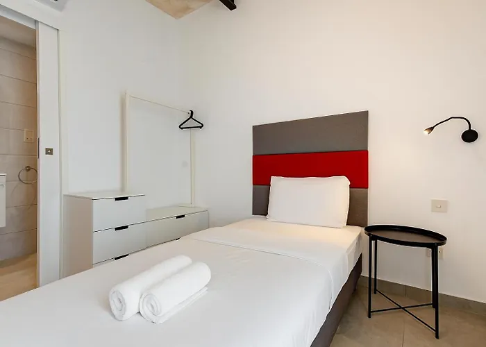 Valletta Hostels