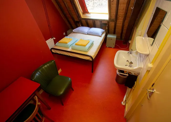 Utrecht Hostels