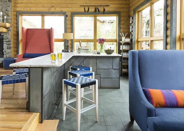 Copper Mountain Hostels