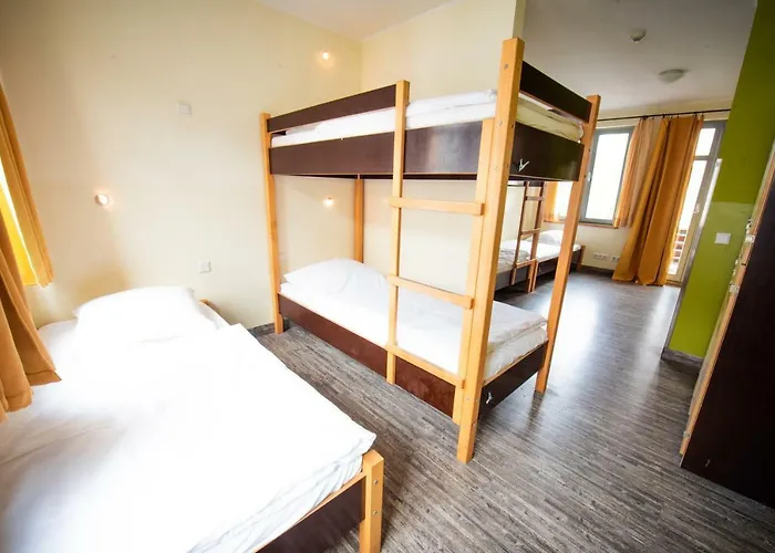 Itzehoe Hostels